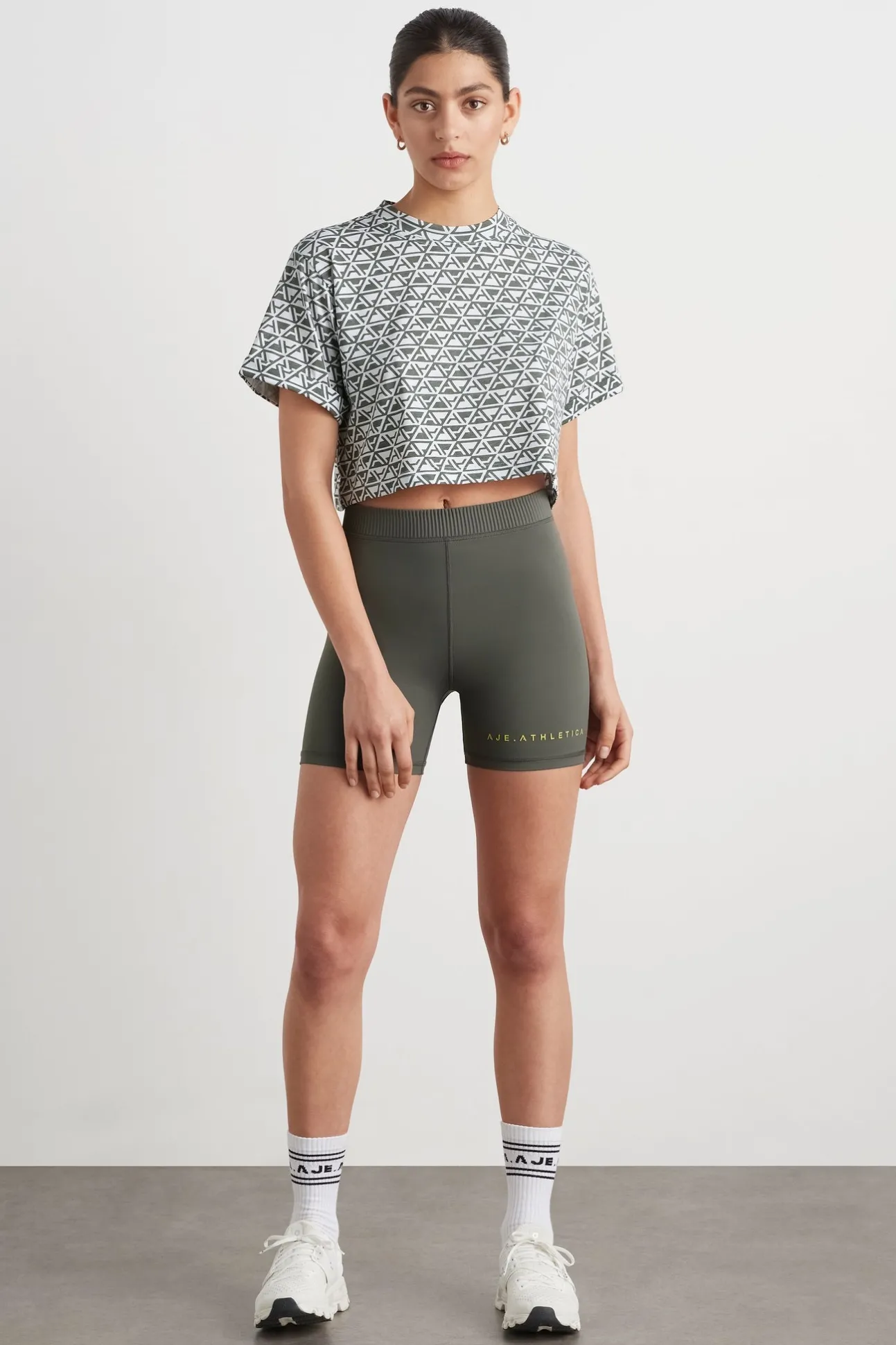 geo_print_crop_tshirt__2.webp Geo Print Crop T-Shirt 105