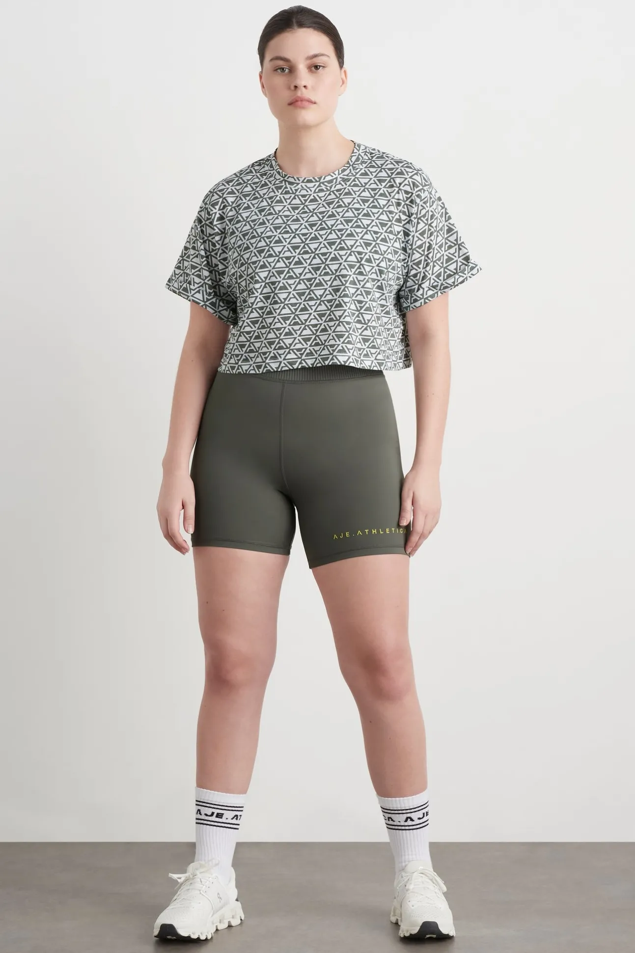 geo_print_crop_tshirt__6.webp Geo Print Crop T-Shirt 105