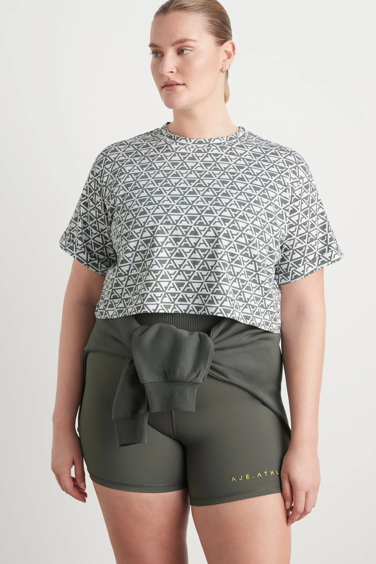 geo_print_crop_tshirt__9.webp Geo Print Crop T-Shirt 105
