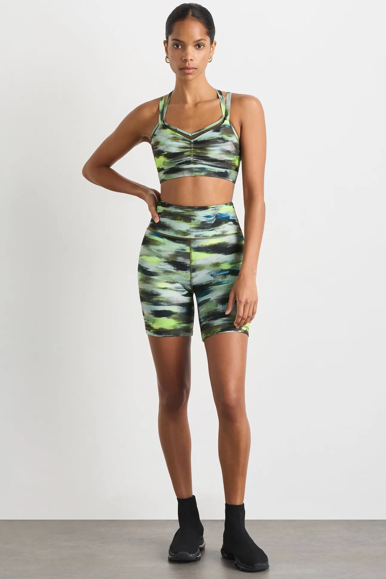 high_rise_bike_shorts__0-3.webp High Rise Bike Shorts 607