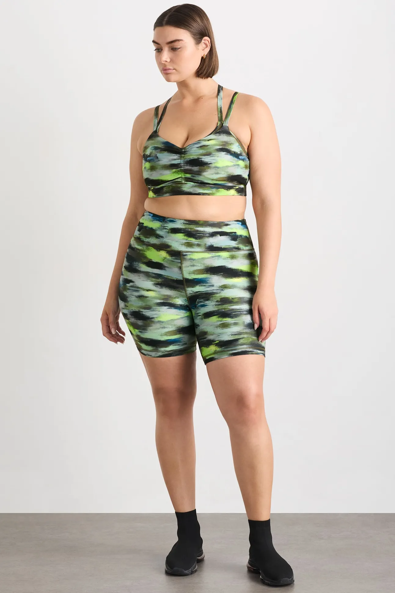 high_rise_bike_shorts__12-3.webp High Rise Bike Shorts 607