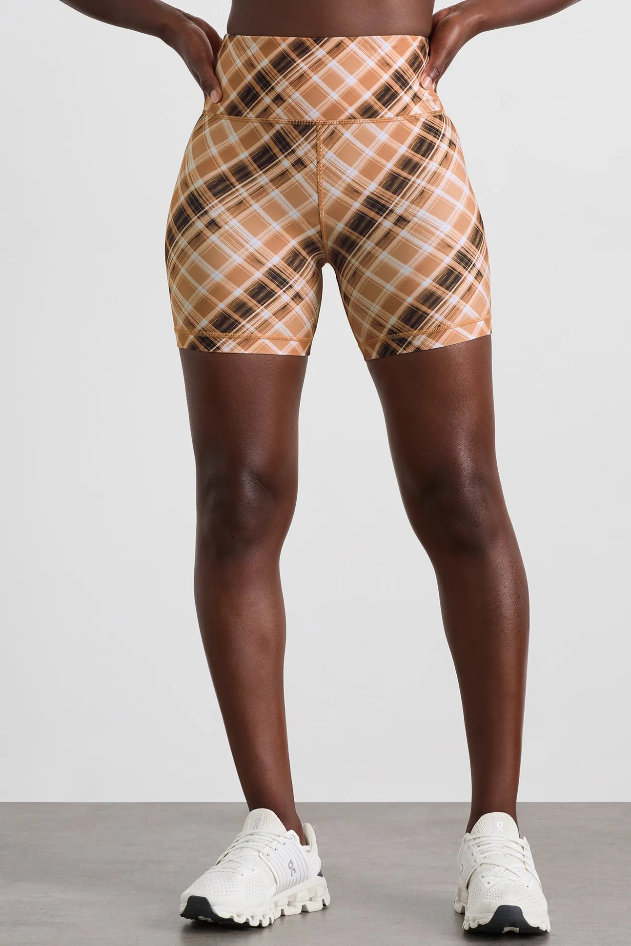 high_rise_bike_shorts__2-4.webp High Rise Bike Shorts 607