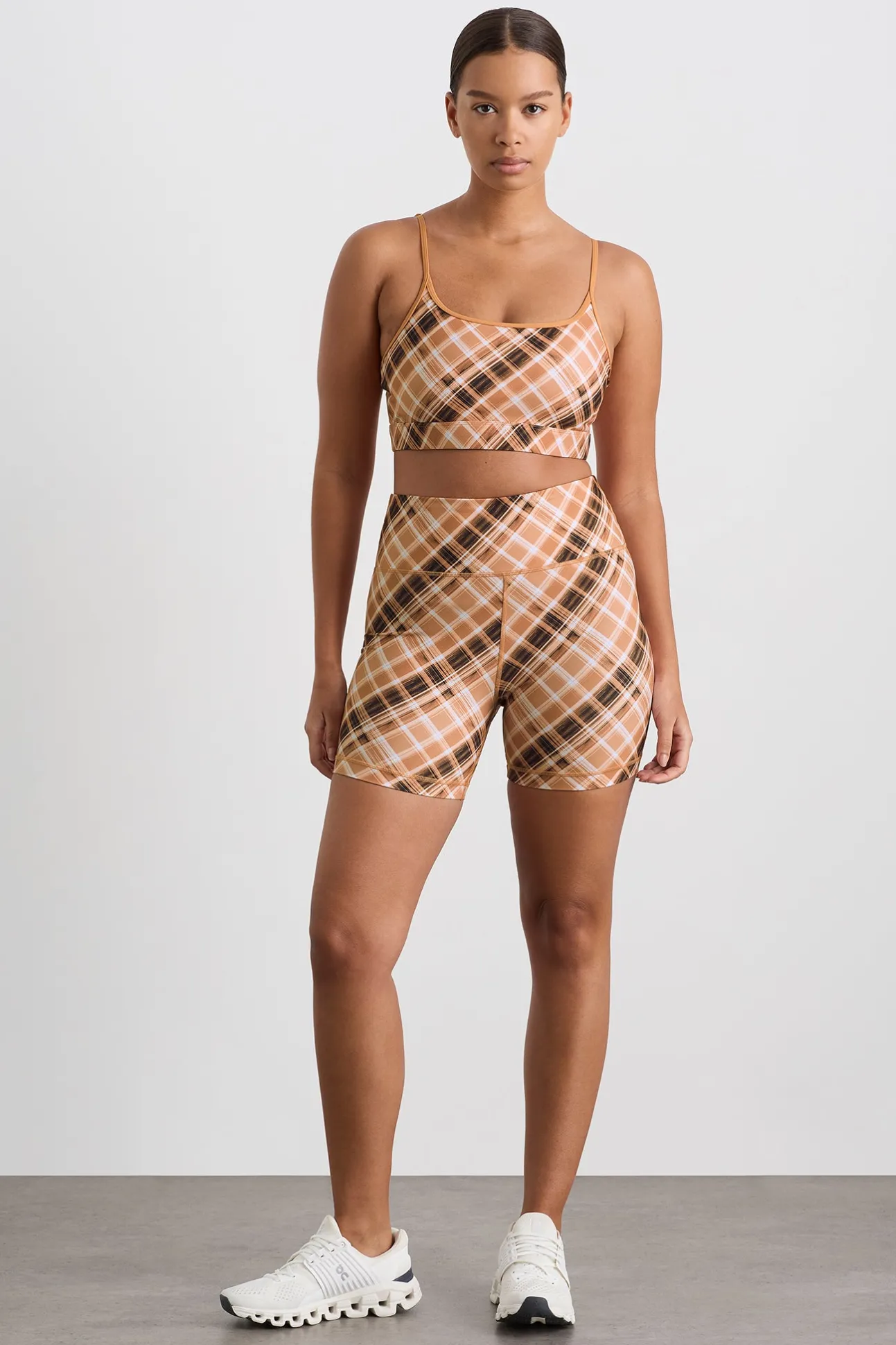 high_rise_bike_shorts__5-4.webp High Rise Bike Shorts 607