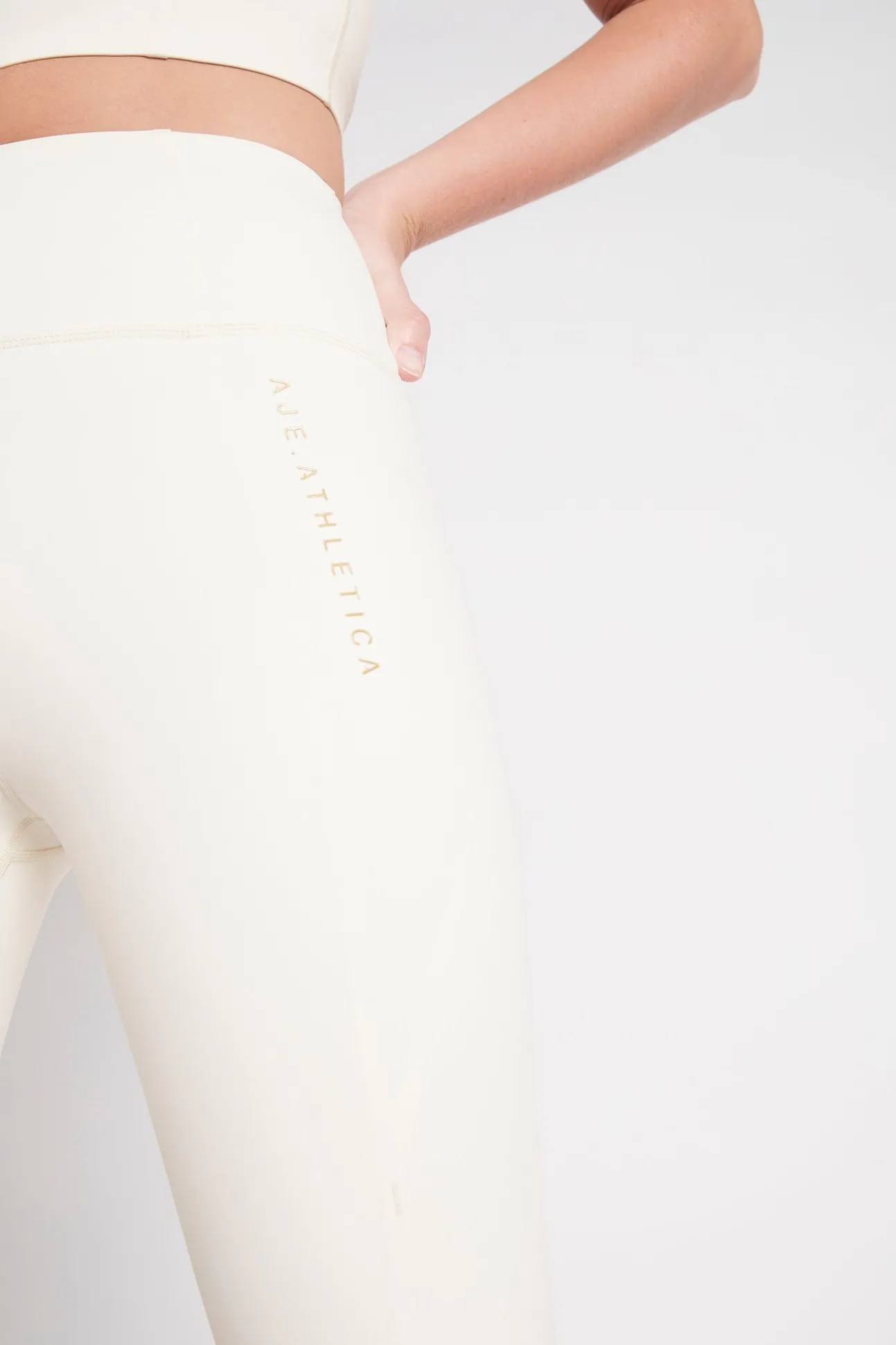 high_rise_full_length_leg_2.webp High Rise Full Length Legging 216