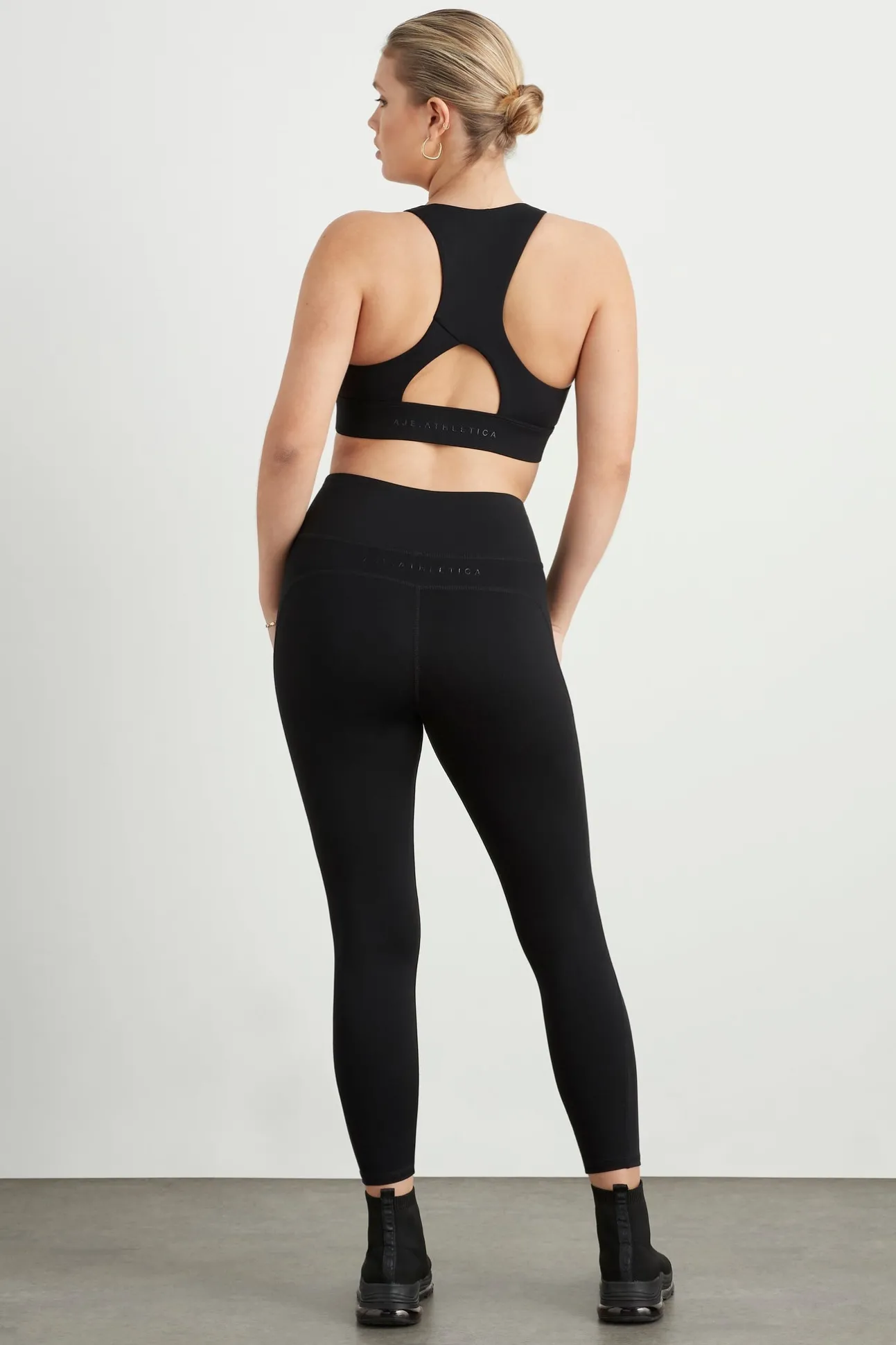 high_rise_mesh_detail__le_10.webp High Rise Mesh Detail 7/8 Legging 612