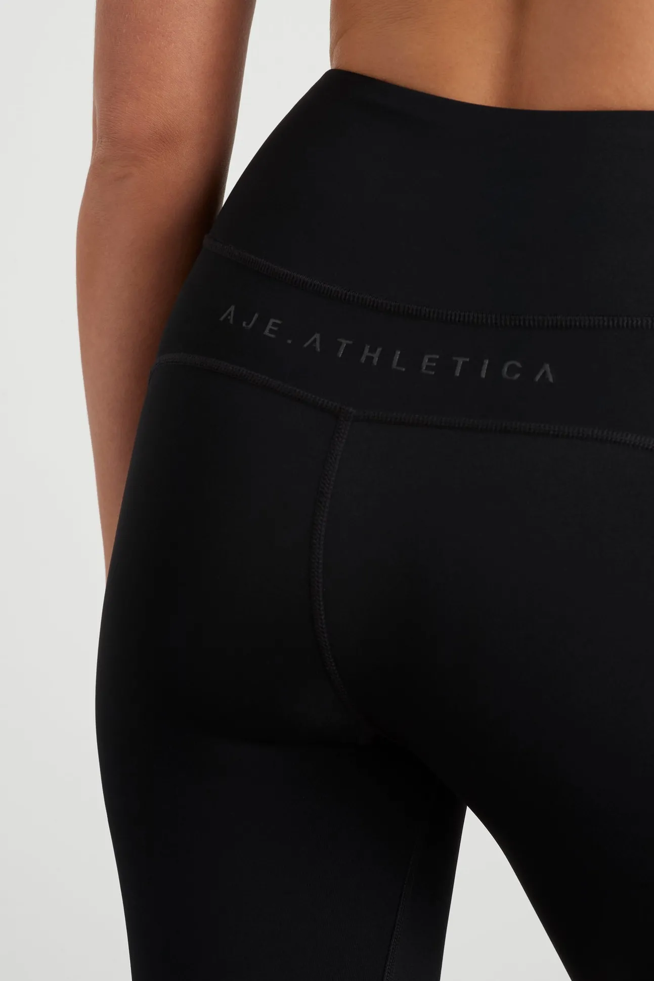 high_rise_mesh_detail__le_3.webp High Rise Mesh Detail 7/8 Legging 612