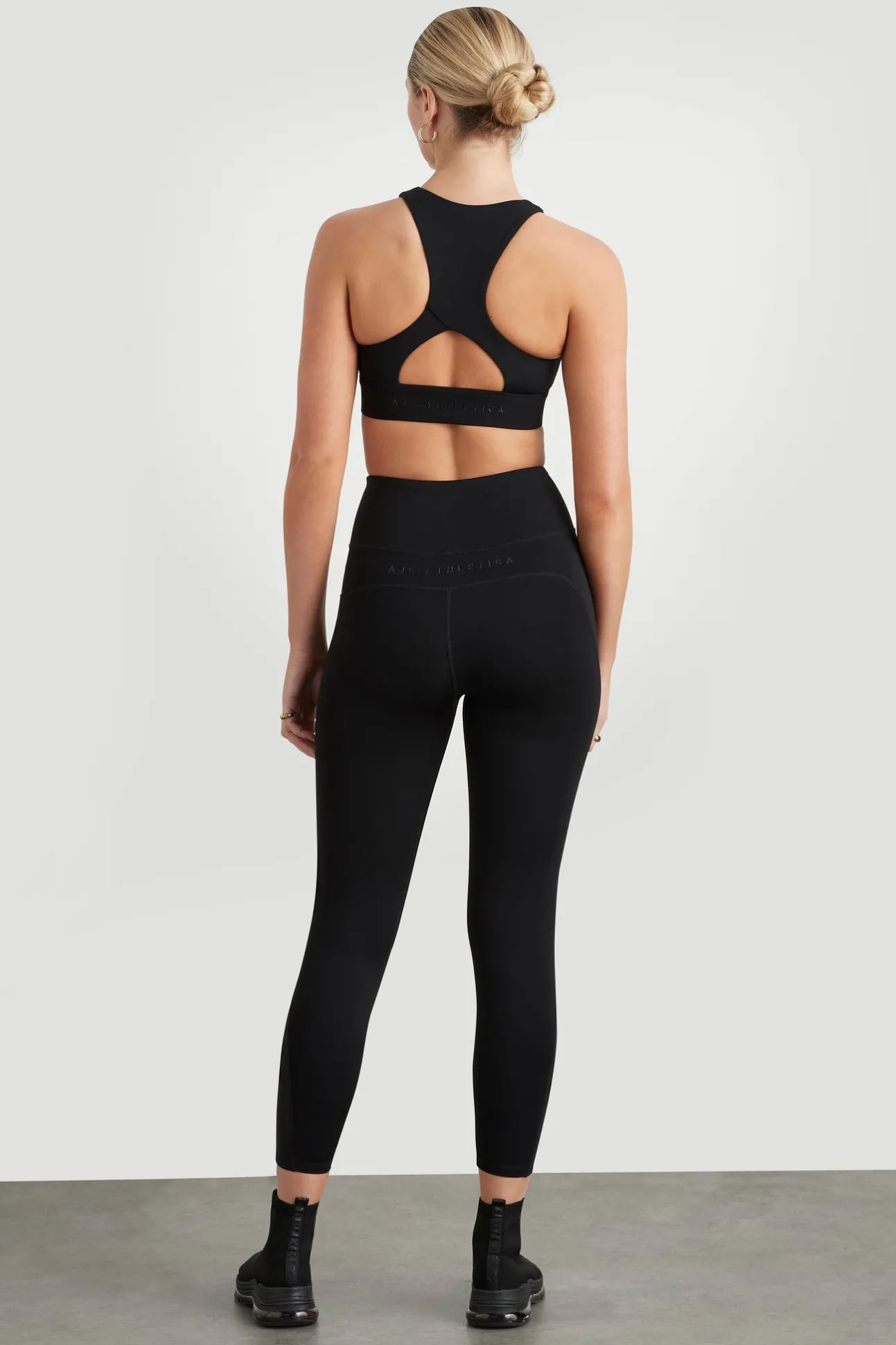 high_rise_mesh_detail__le_5.webp High Rise Mesh Detail 7/8 Legging 612