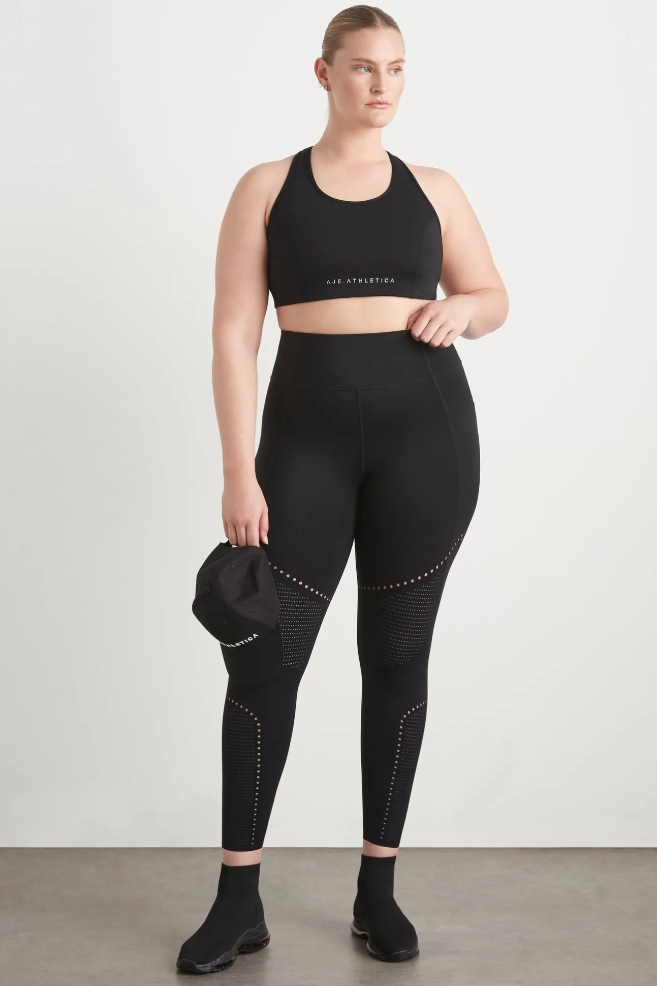 high_rise_perforated__leg_11-1.webp High Rise Perforated 7/8 Legging 227