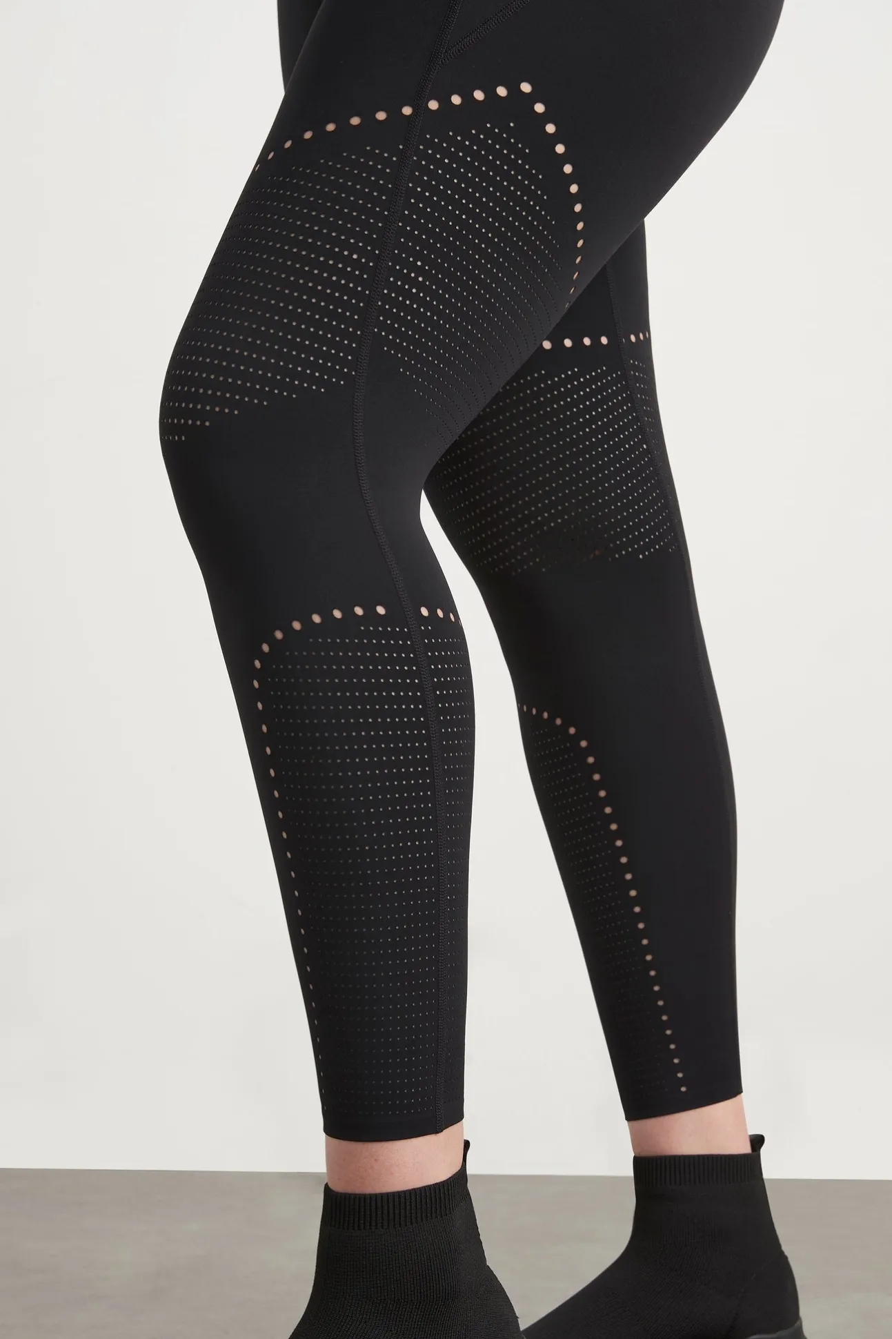 high_rise_perforated__leg_13-1.webp High Rise Perforated 7/8 Legging 227