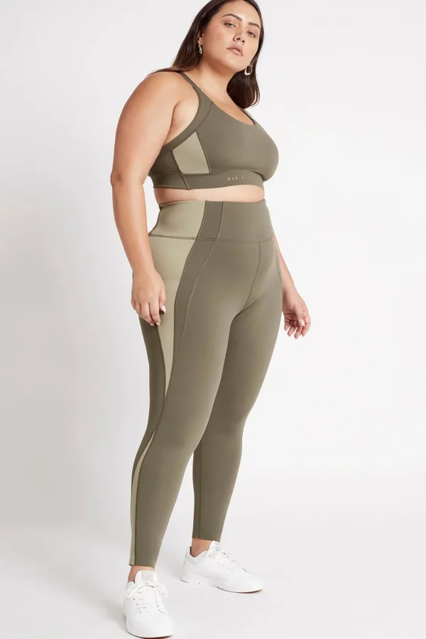 High Rise Signature Logo 7/8 Legging 210