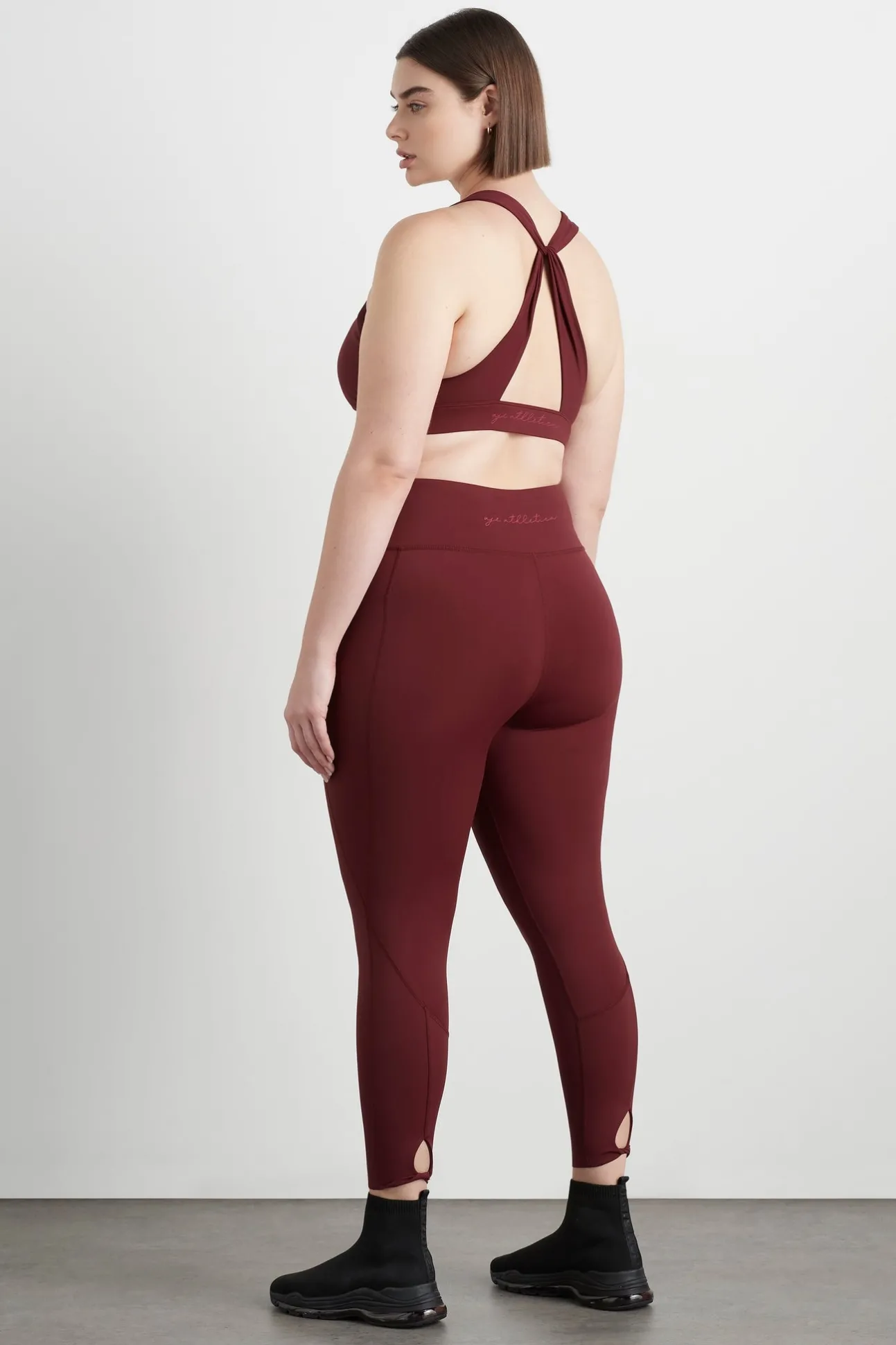 high_rise_twist__legging__14.webp High Rise Twist 7/8 Legging 223