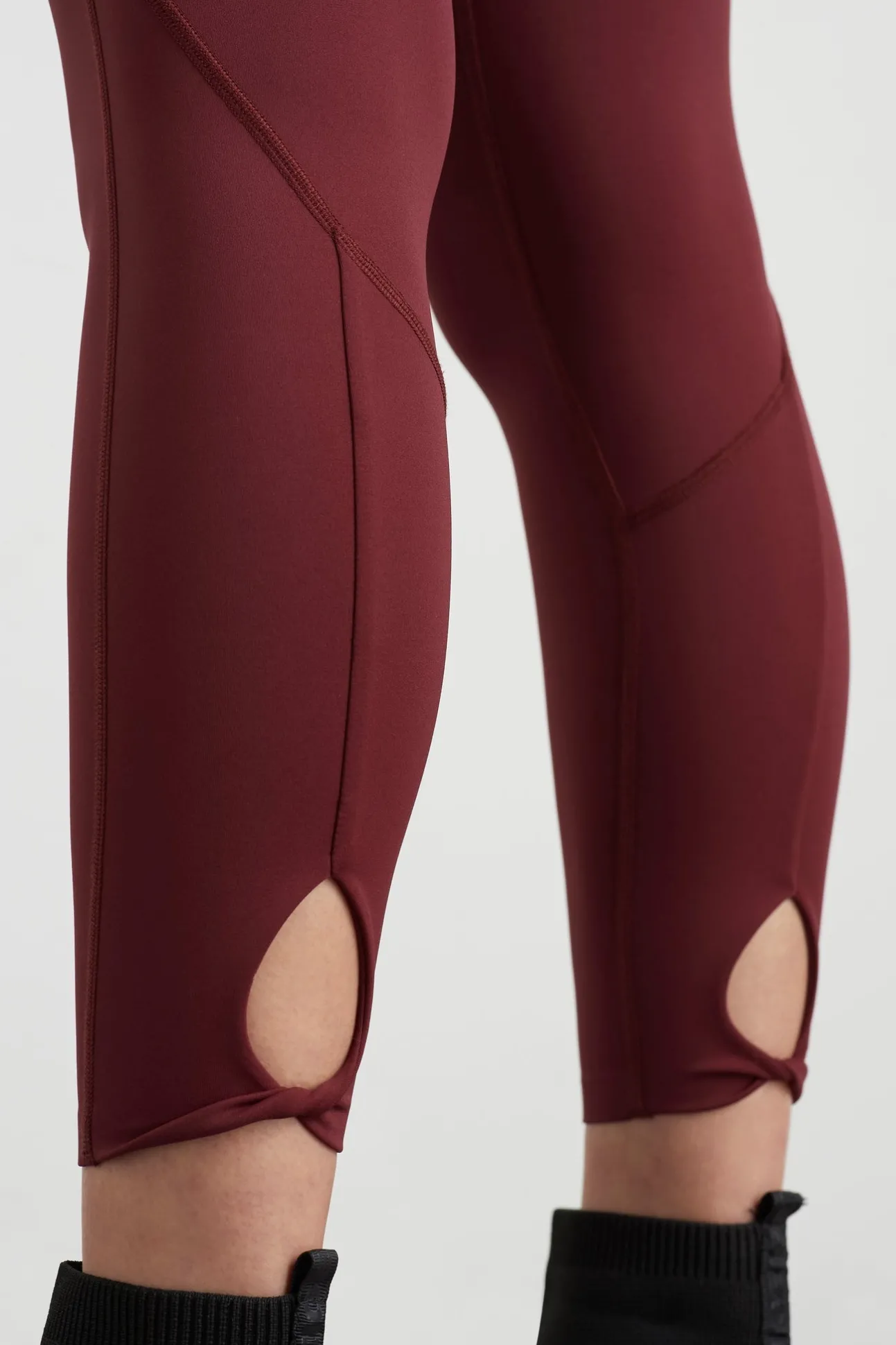 high_rise_twist__legging__3.webp High Rise Twist 7/8 Legging 223