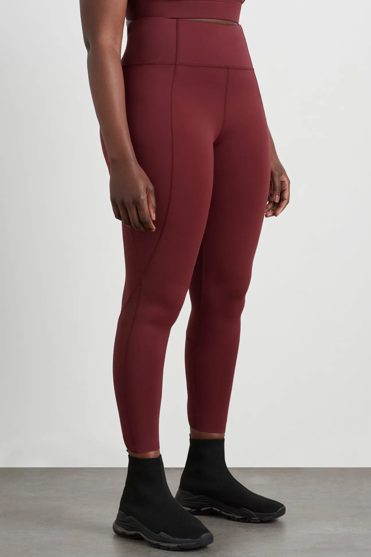 high_rise_twist__legging__7.webp High Rise Twist 7/8 Legging 223