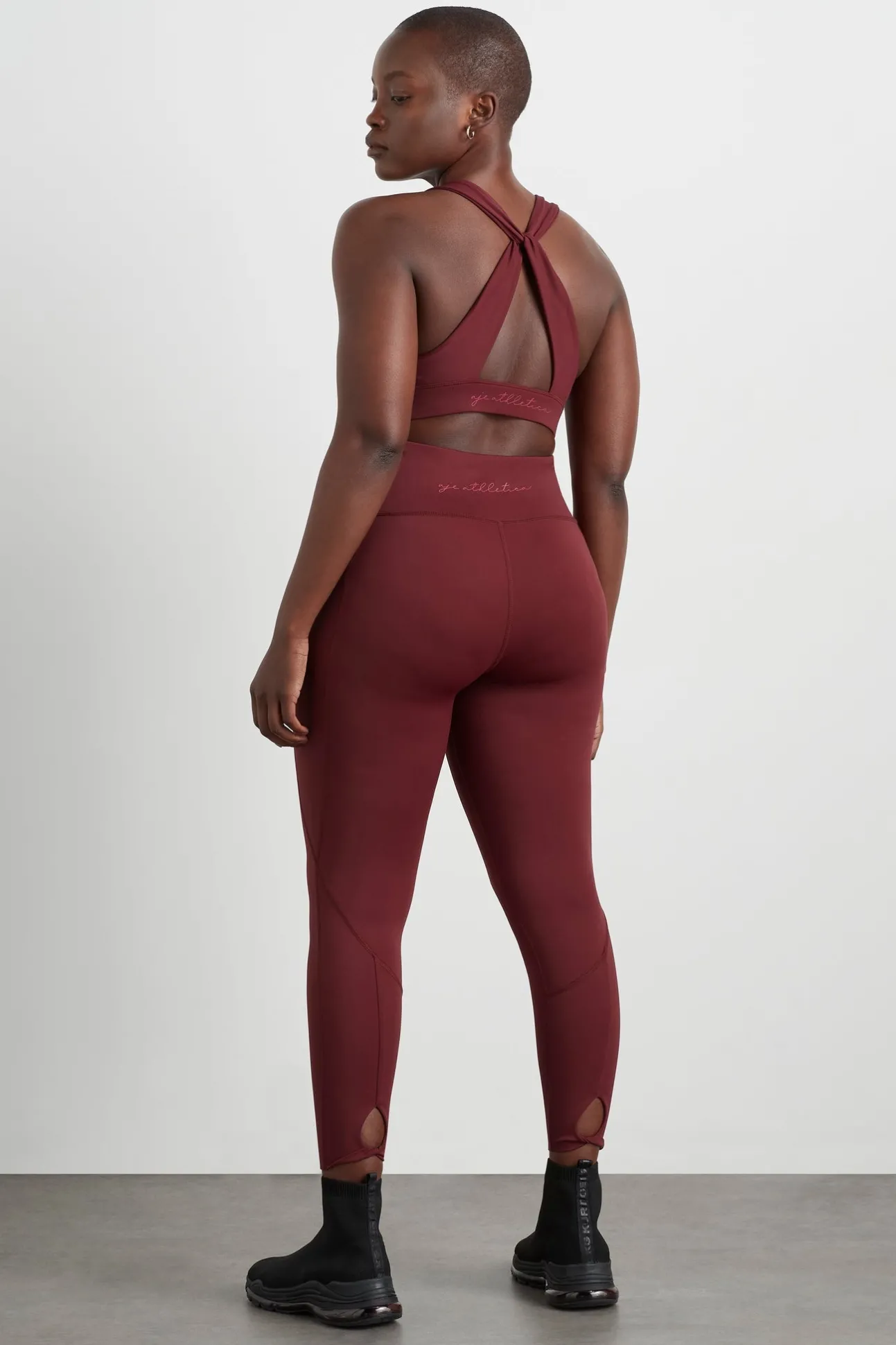 high_rise_twist__legging__9.webp High Rise Twist 7/8 Legging 223