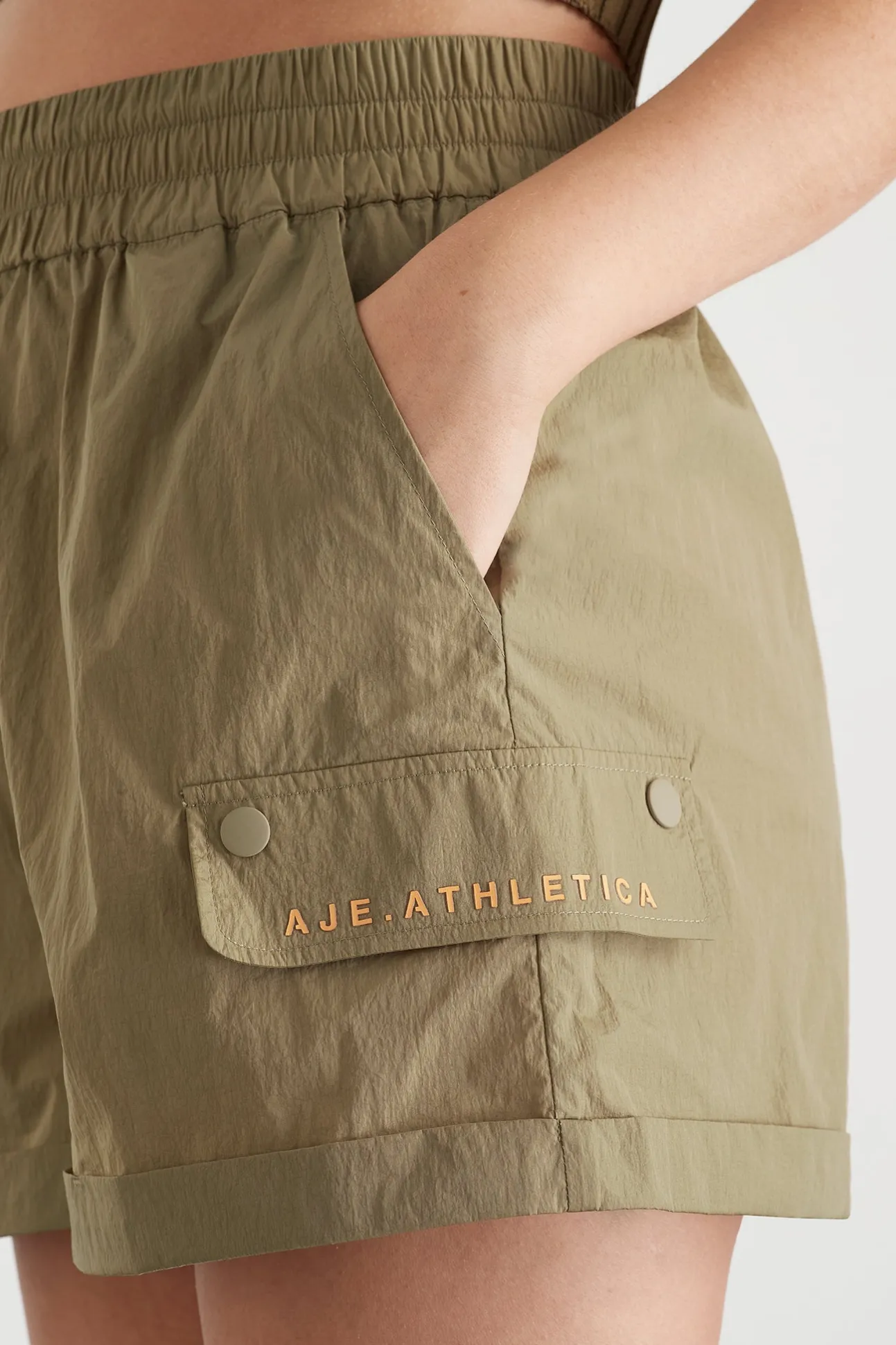 high_waisted_shorts__9-1.webp High Waisted Shorts 608