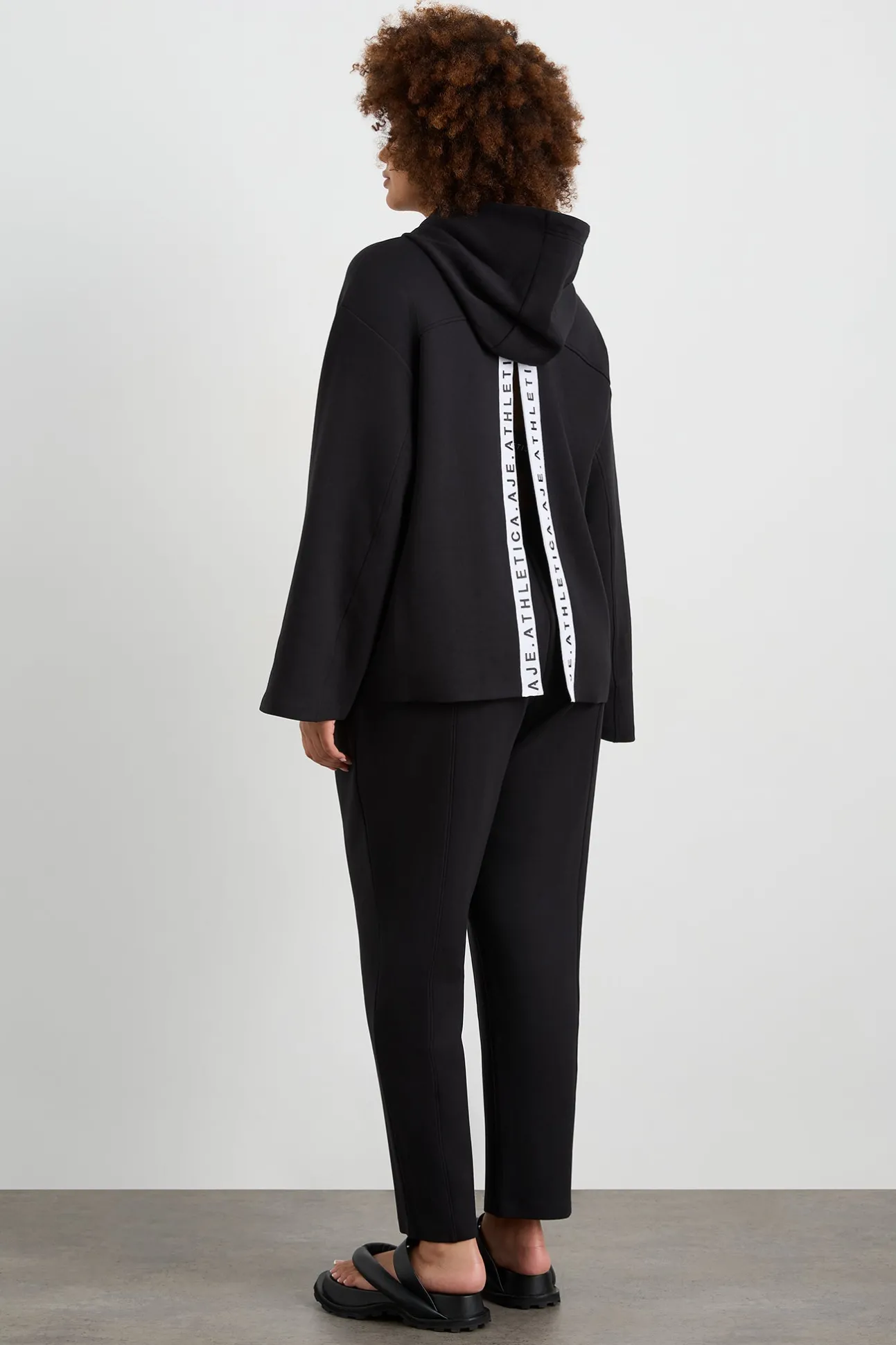 hooded_jumper__12.webp Hooded Jumper 432