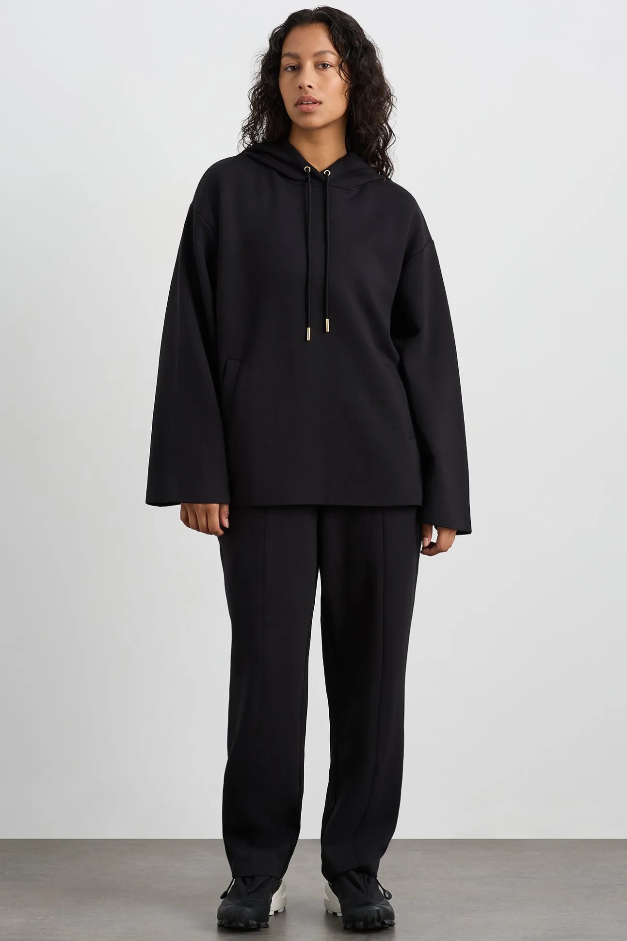 hooded_jumper__6.webp Hooded Jumper 432