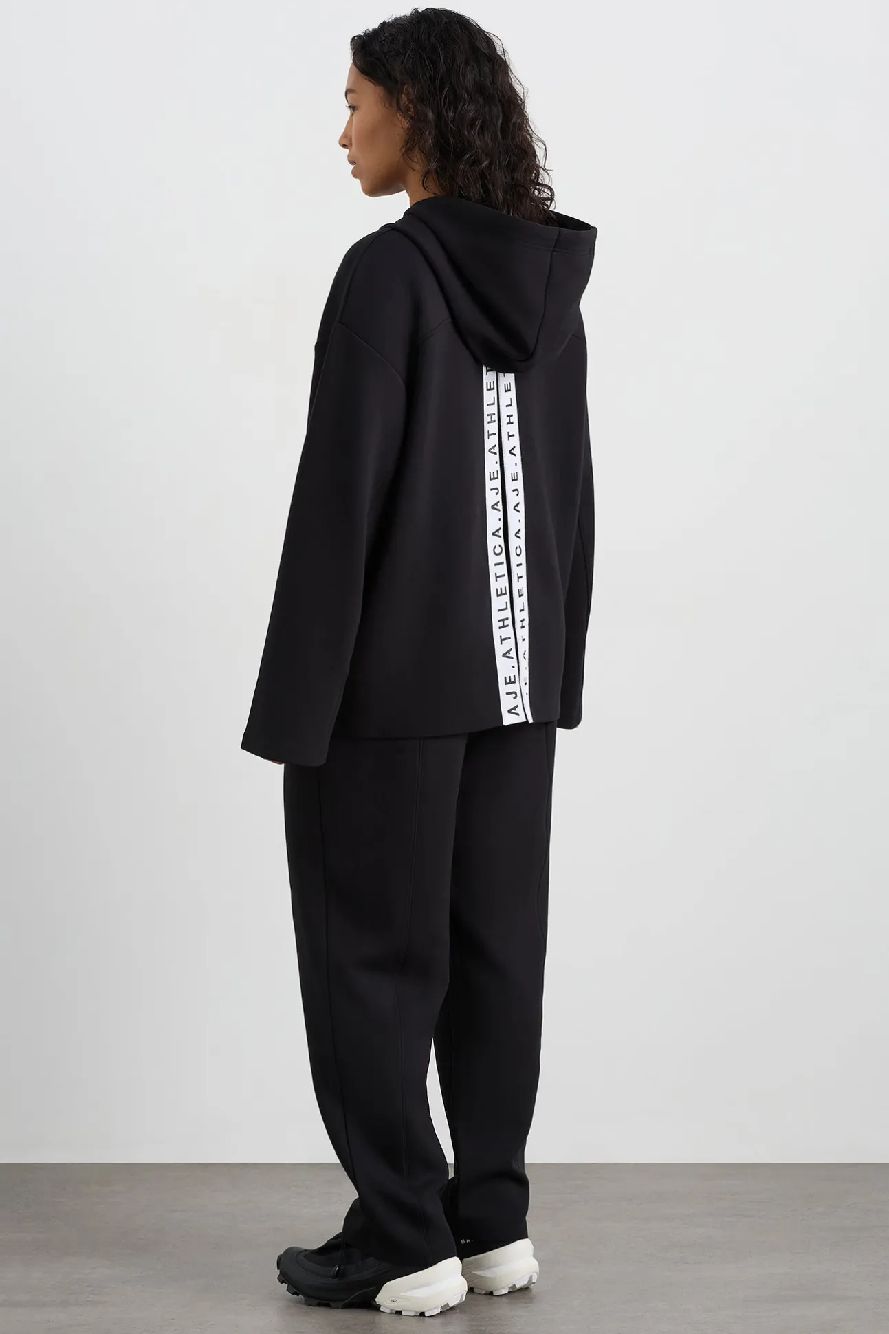 hooded_jumper__8.webp Hooded Jumper 432