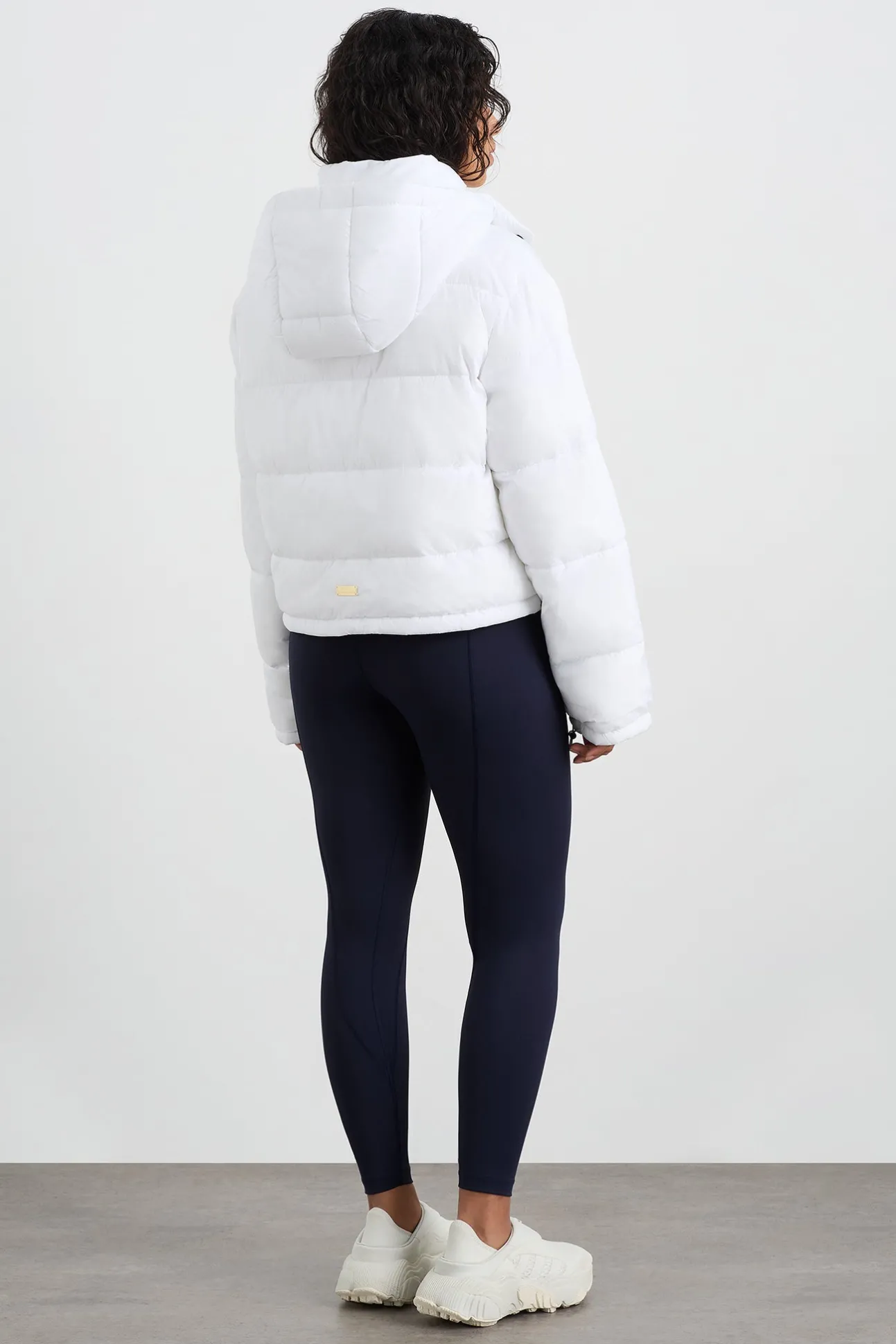 hooded_puffer_jacket__10.webp Hooded Puffer Jacket 711