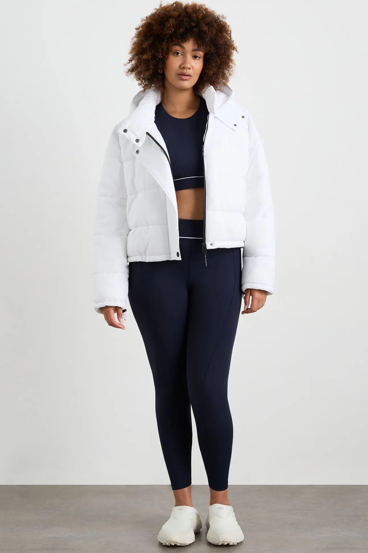 hooded_puffer_jacket__12.webp Hooded Puffer Jacket 711