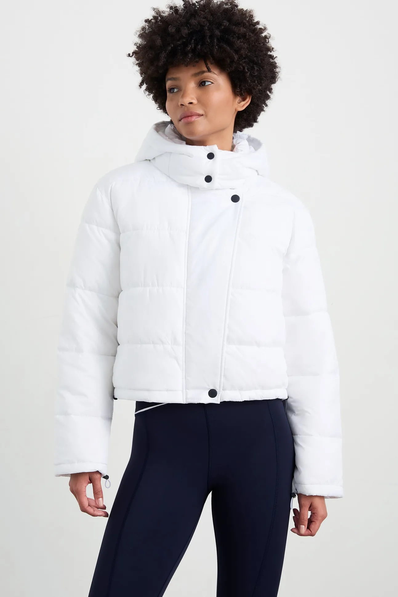 hooded_puffer_jacket__3.webp Hooded Puffer Jacket 711