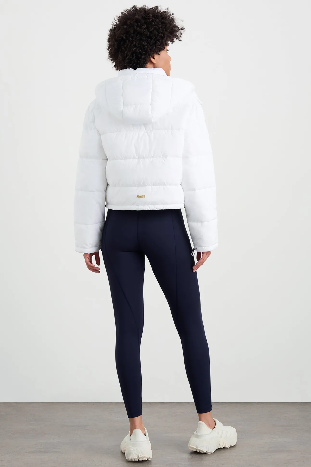 hooded_puffer_jacket__5.webp Hooded Puffer Jacket 711