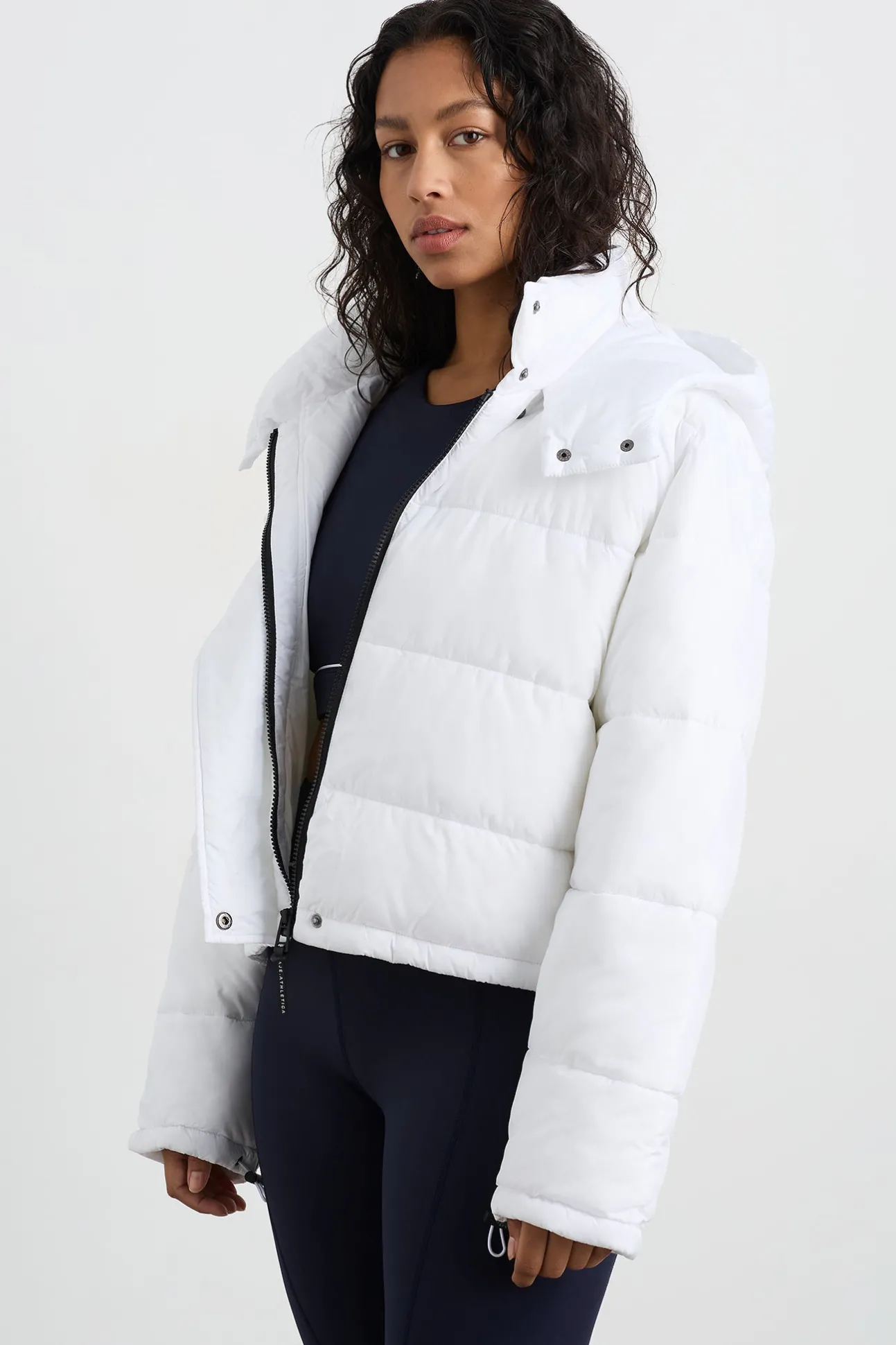 hooded_puffer_jacket__6.webp Hooded Puffer Jacket 711