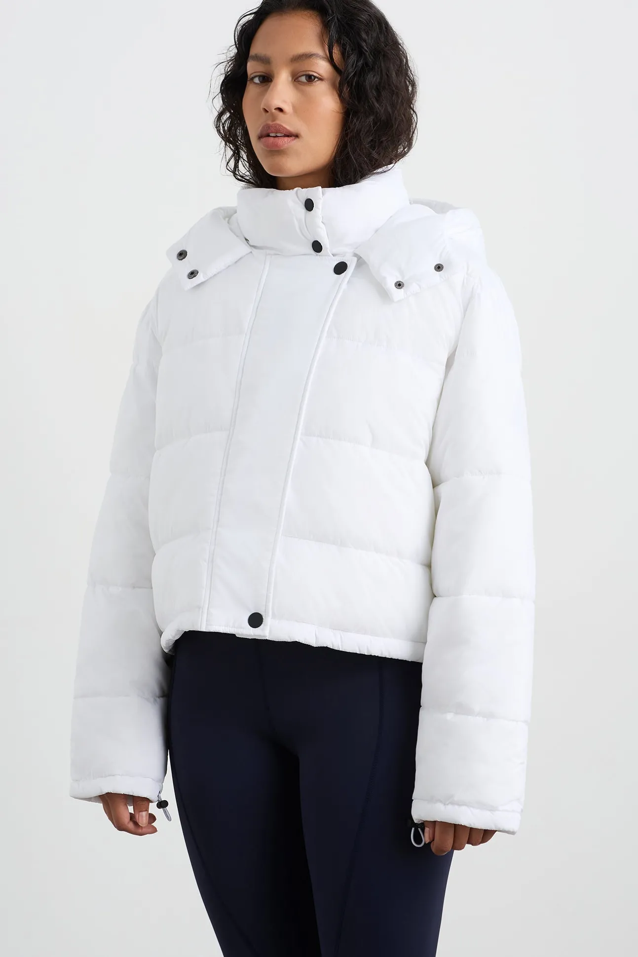hooded_puffer_jacket__9.webp Hooded Puffer Jacket 711