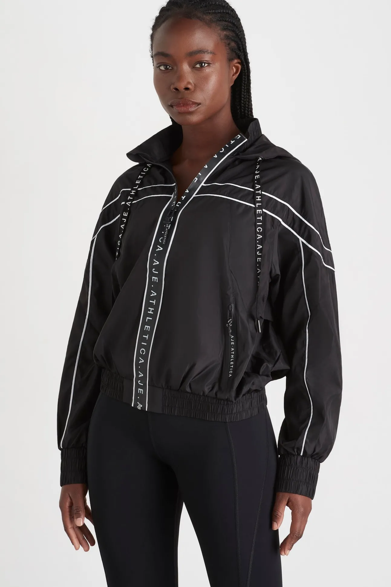 hooded_windbreaker_jacket_0.webp Hooded Windbreaker Jacket 016