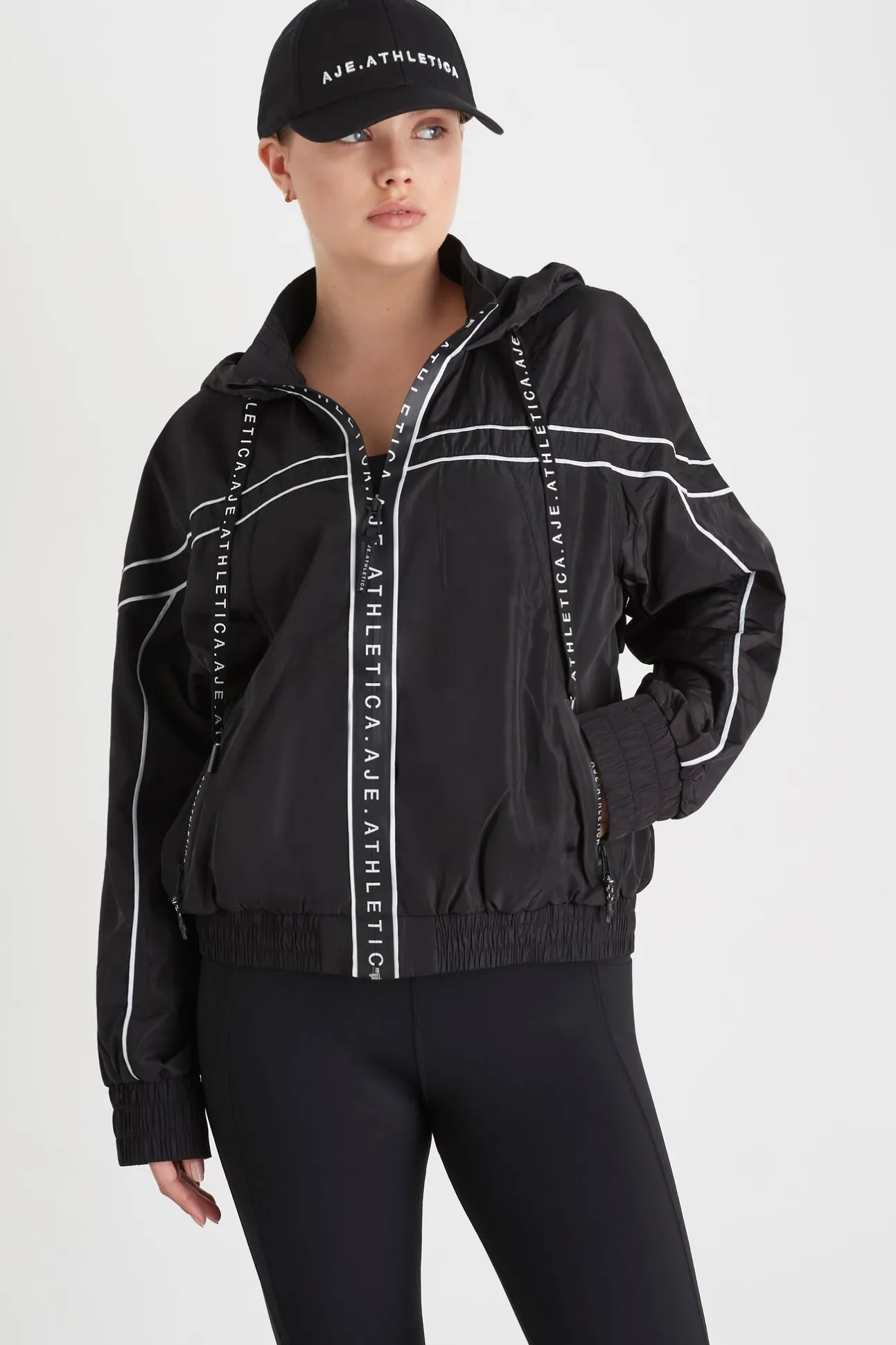 hooded_windbreaker_jacket_6.webp Hooded Windbreaker Jacket 016