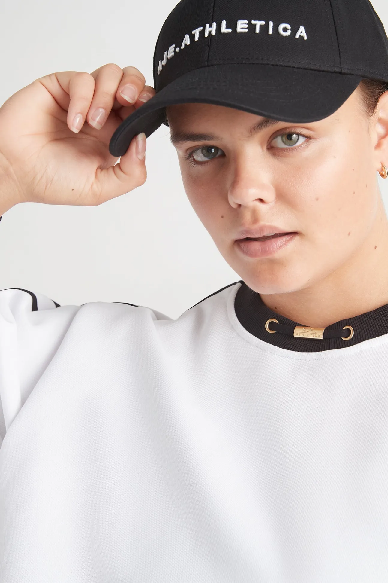 interlock_crop_sweater__14.webp Interlock Crop Sweater 413