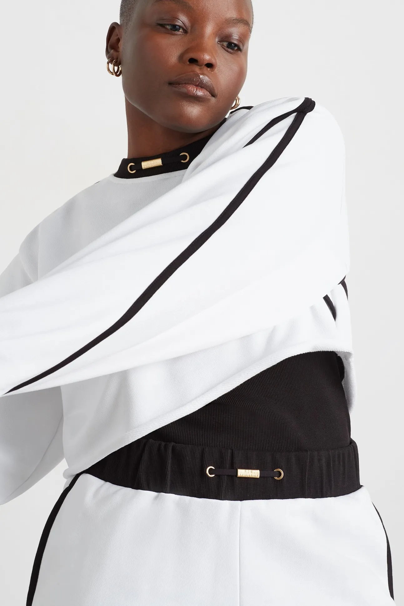 interlock_crop_sweater__9.webp Interlock Crop Sweater 413