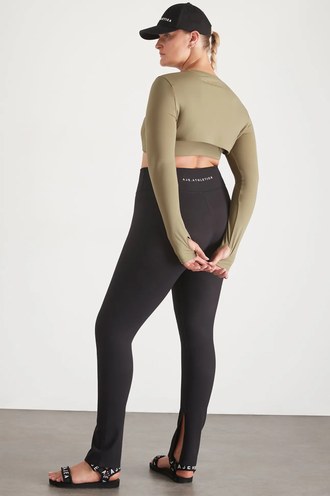 layered_crop_set__19.webp Layered Crop Set 356