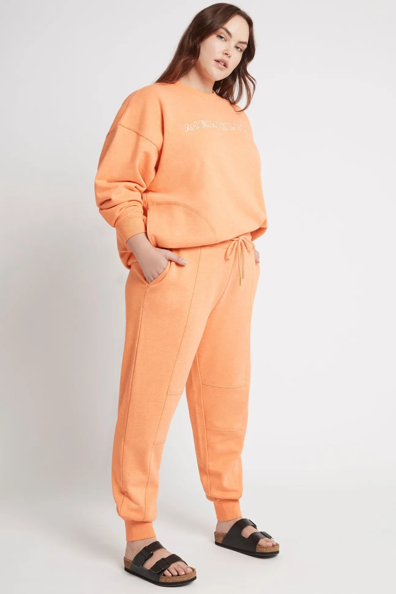 logo_trackpants__11.webp Logo Trackpants 502