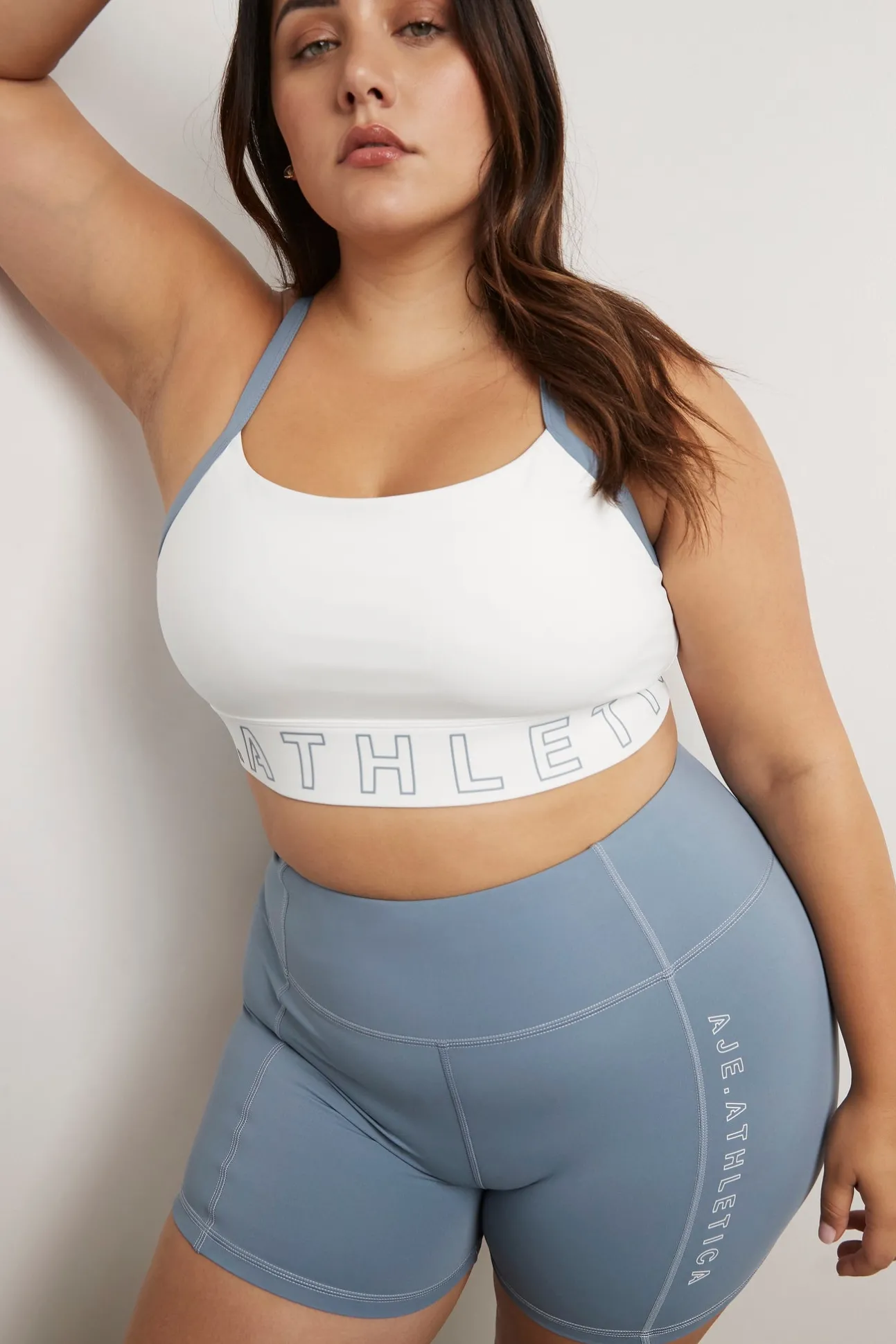 logotape_adjustable_strap_15-1.webp Logotape Adjustable Strap Sports Bra 307