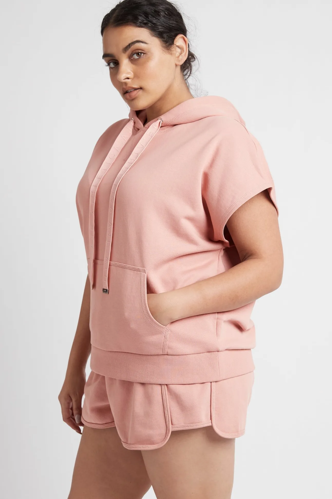 logotape_short_sleeve_hoo_12-1.webp Logotape Short Sleeve Hoodie 403