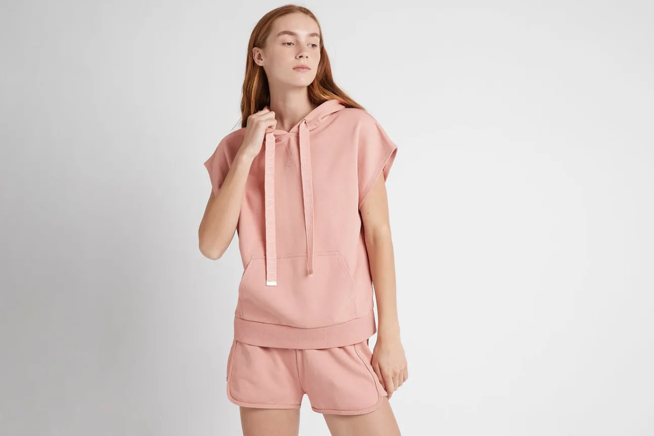 logotape_short_sleeve_hoo_16-1.webp Logotape Short Sleeve Hoodie 403