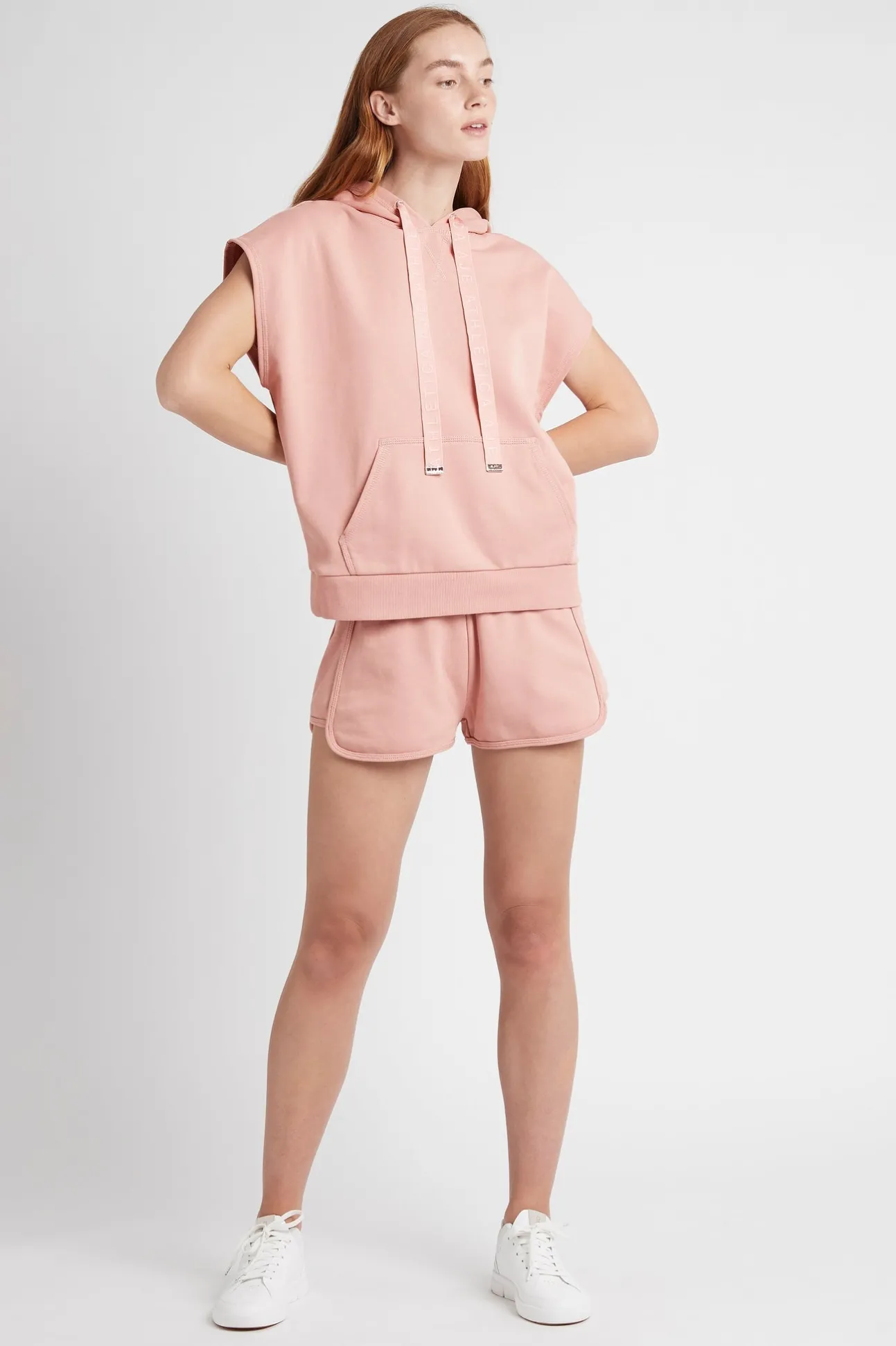 logotape_short_sleeve_hoo_5-1.webp Logotape Short Sleeve Hoodie 403