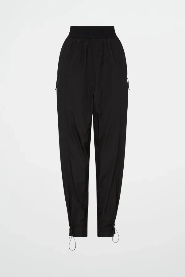 Logotape Spray Trackpants 511