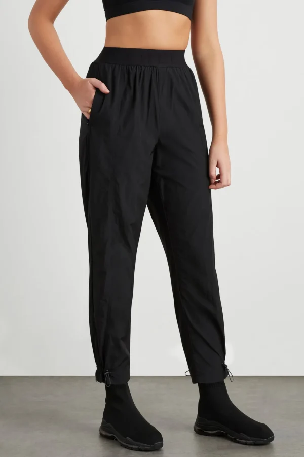 Logotape Spray Trackpants 511