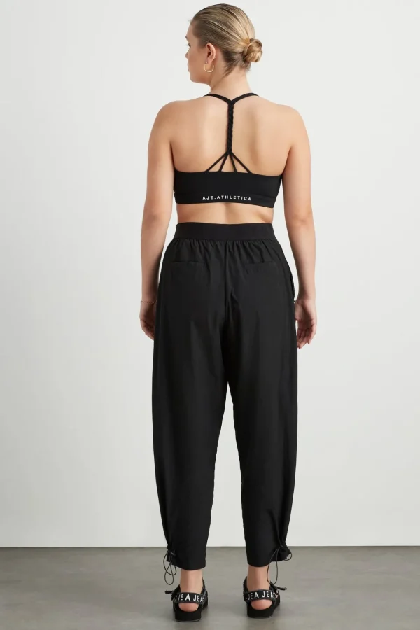 Logotape Spray Trackpants 511