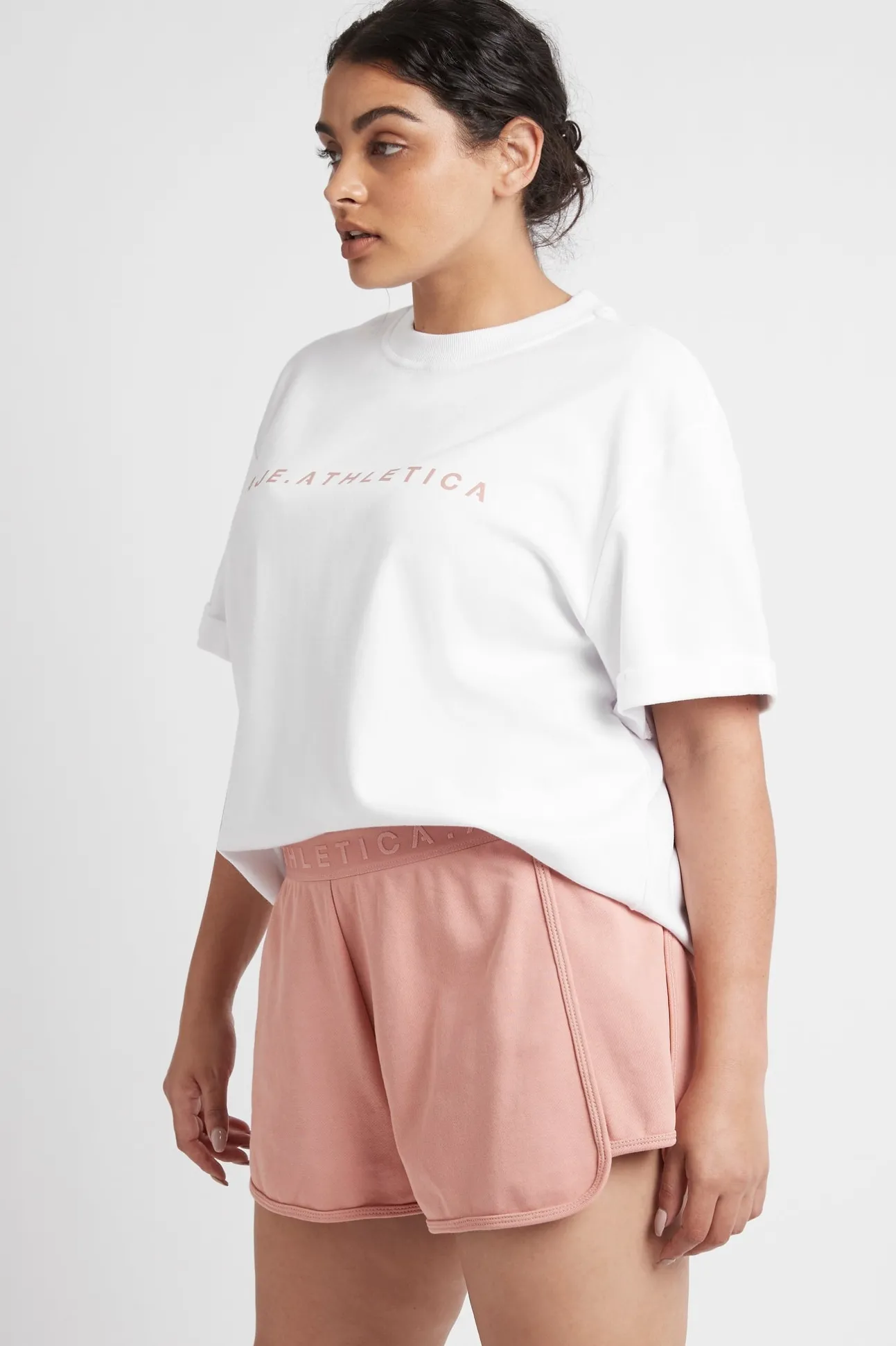 logotape_sweat_shorts__11-1.webp Logotape Sweat Shorts 604