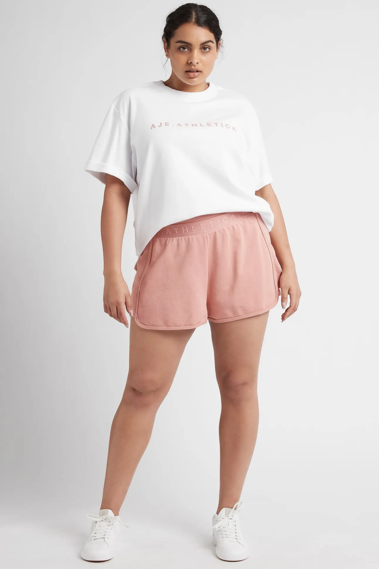 logotape_sweat_shorts__14-1.webp Logotape Sweat Shorts 604
