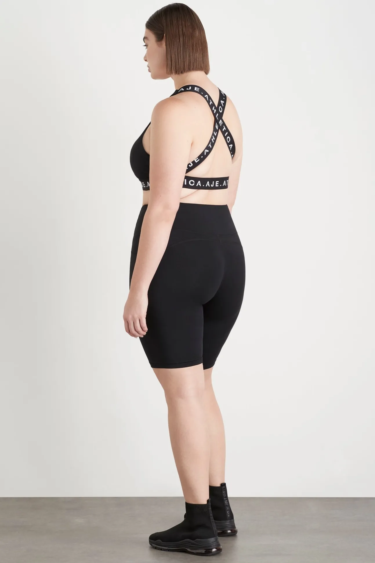long_bike_shorts__14.webp Long Bike Shorts 606