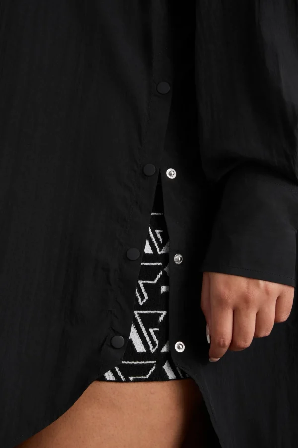 Longline Windbreaker Shirt 438