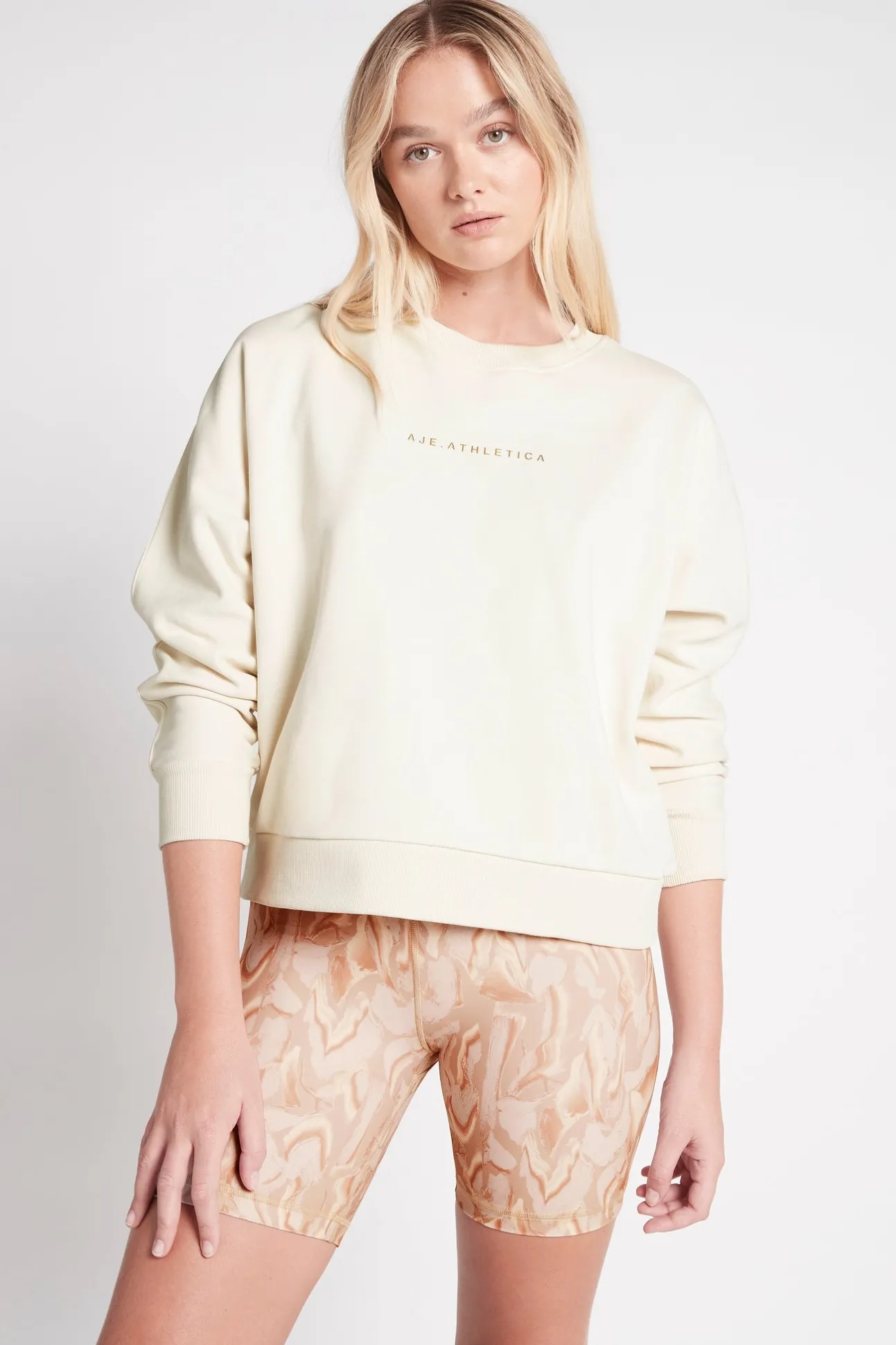 metallic_signature_logo_c_0.webp Metallic Signature Logo Crew Jumper 401