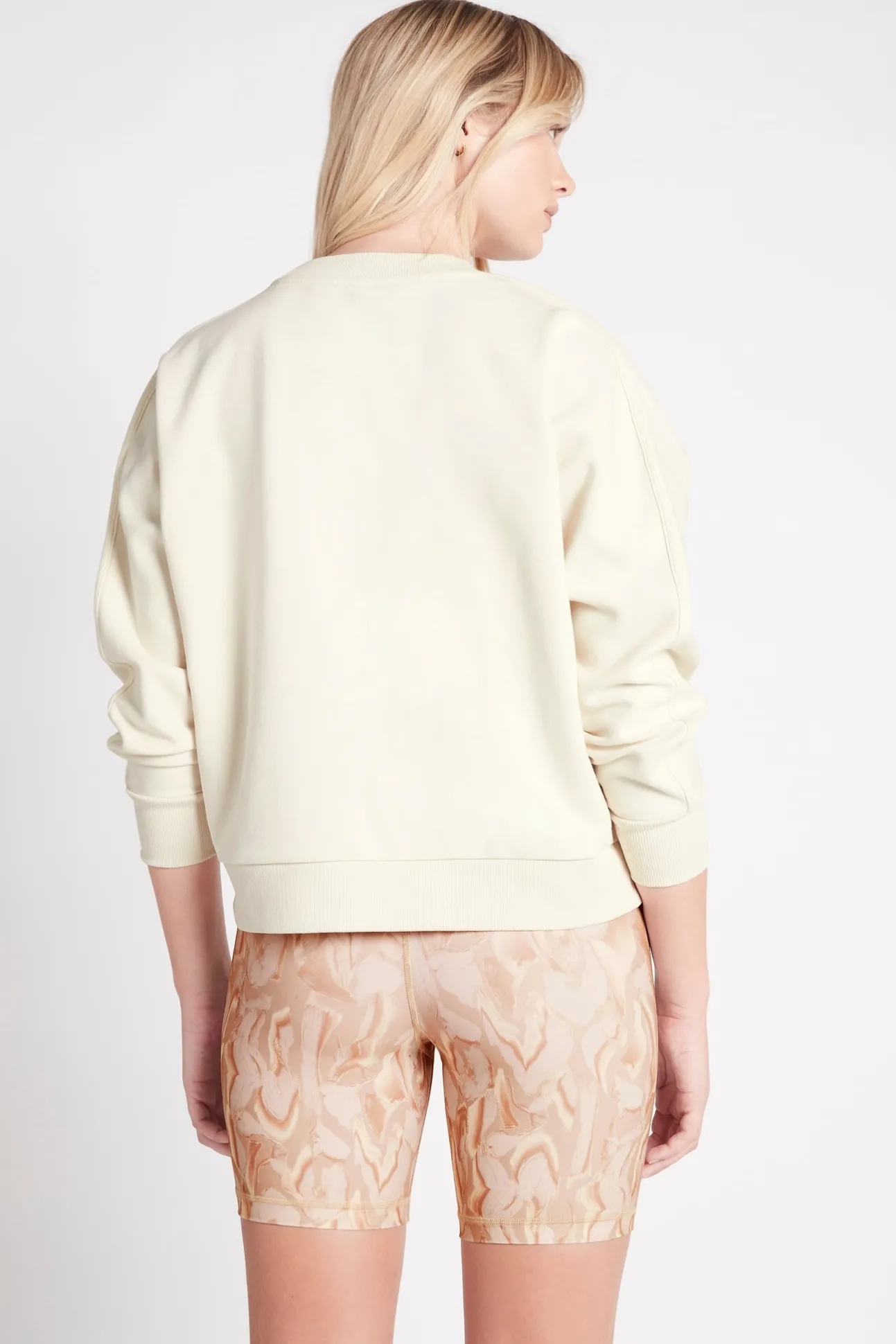 metallic_signature_logo_c_3.webp Metallic Signature Logo Crew Jumper 401