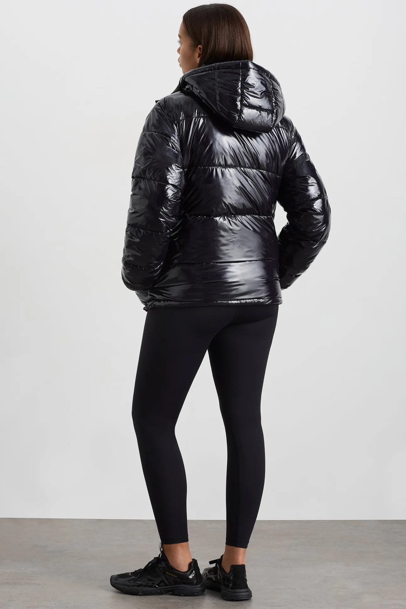 oversized_puffer_jacket__11.webp Oversized Puffer Jacket 763