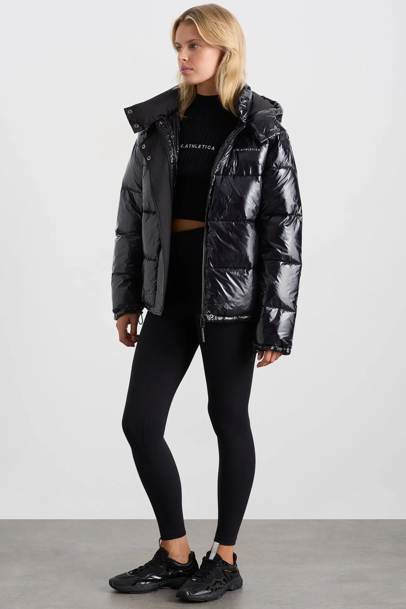 oversized_puffer_jacket__2.webp Oversized Puffer Jacket 763