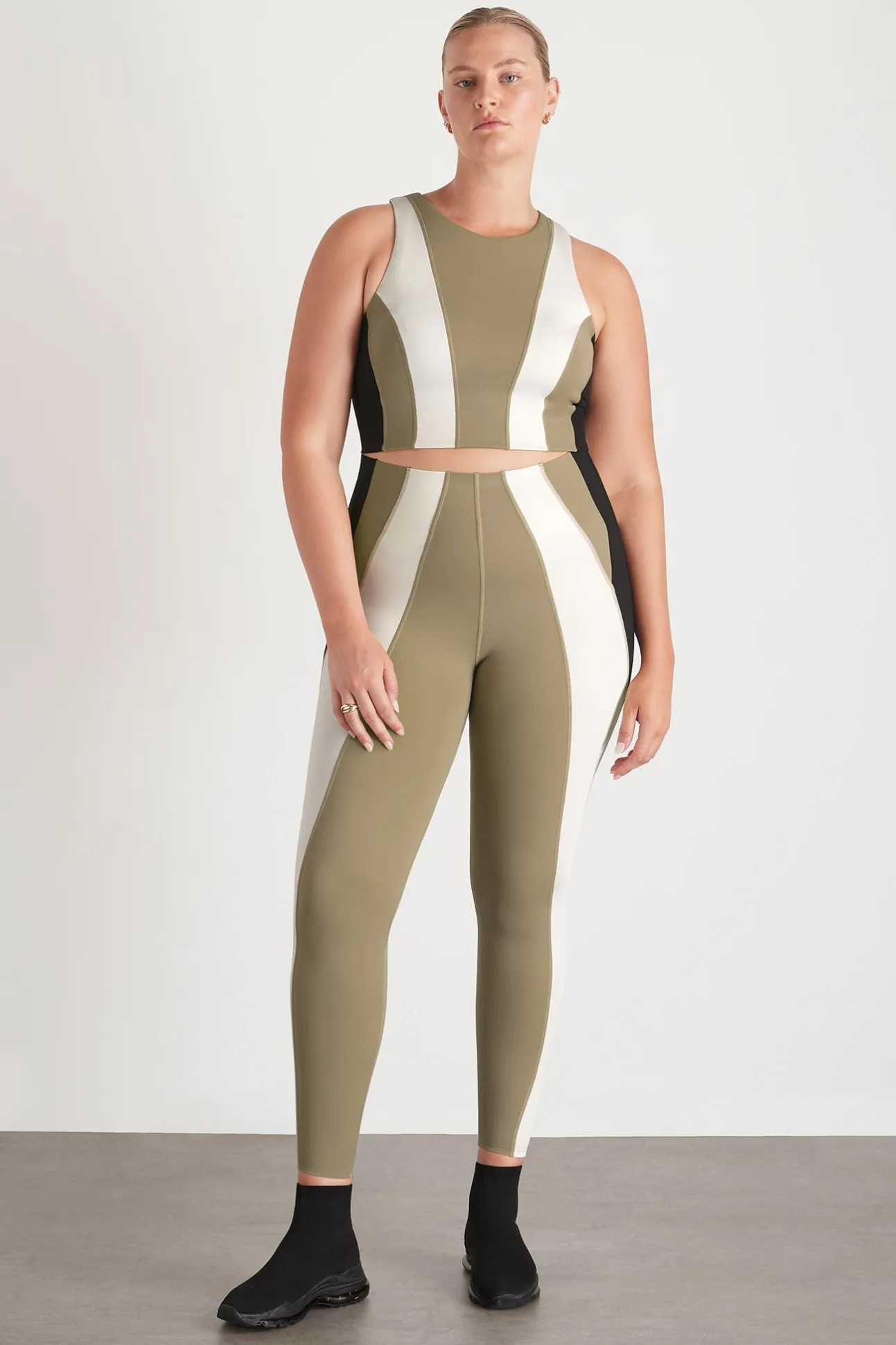 panelled_legging__12.webp Panelled Legging 211